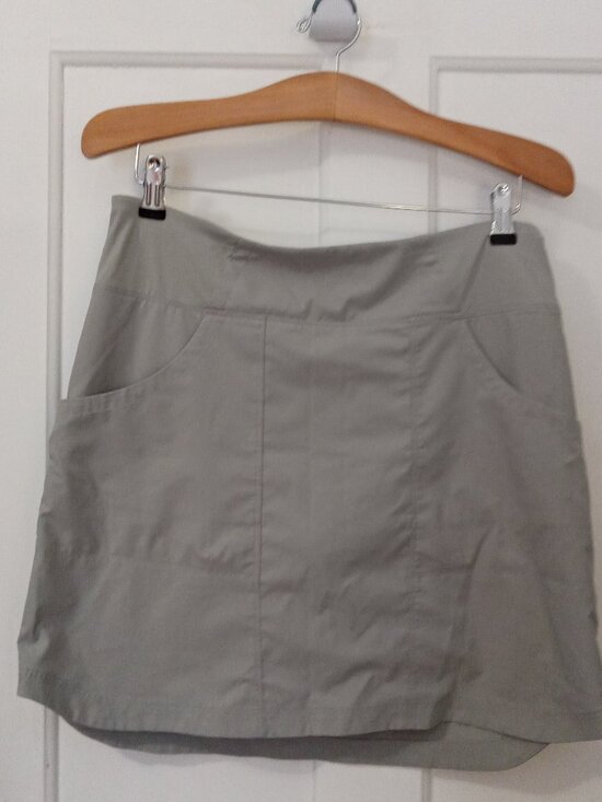Patagonia Dresses & Skirts - Patagonia Women’s Tech Skort.
